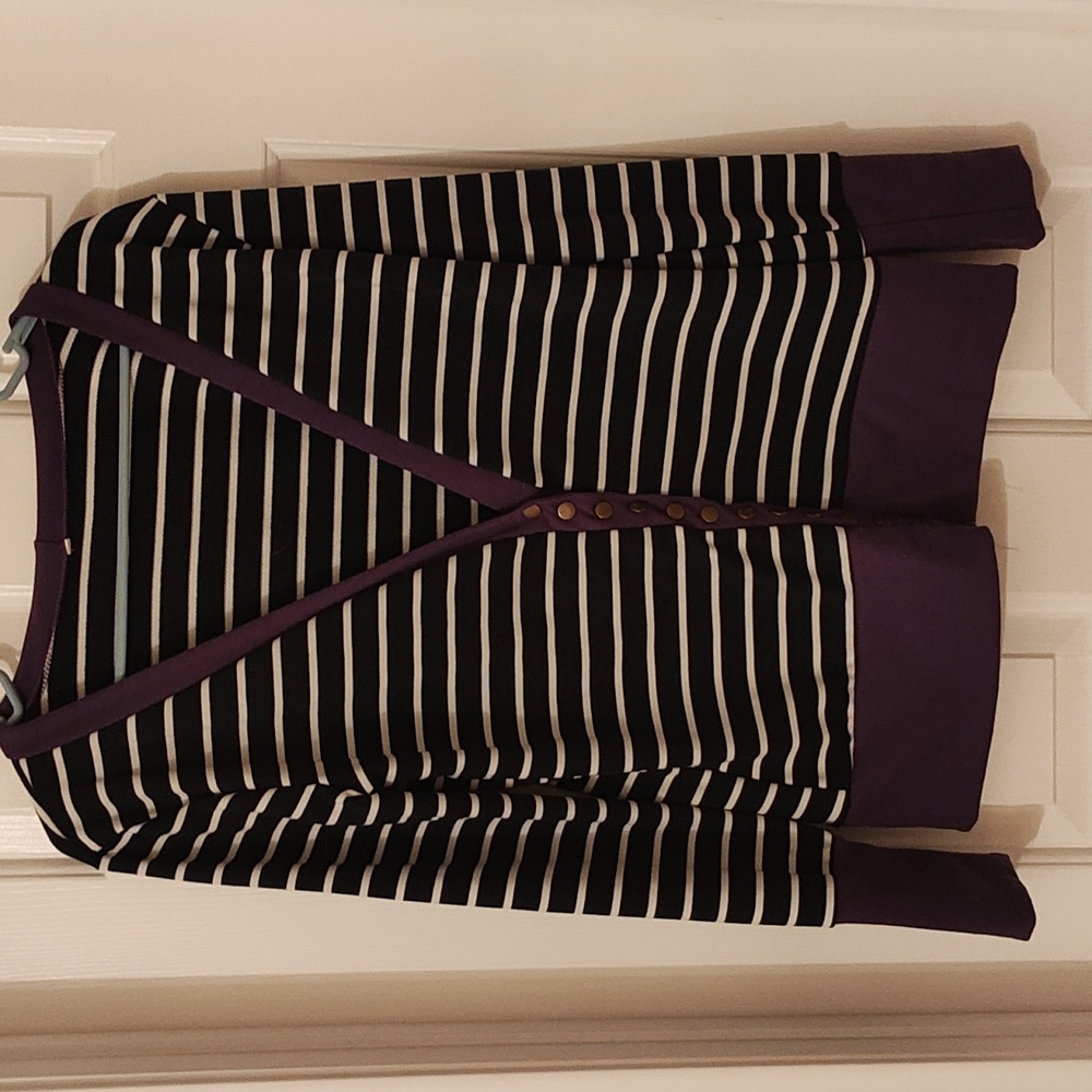 V-neck button up Cardigan